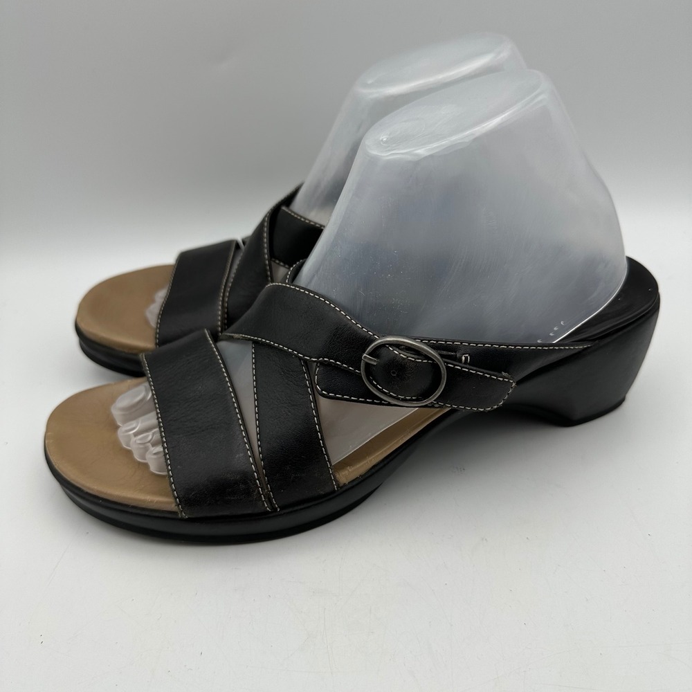Clarks Slide Sandals Womens 9M Black Leather Cross Strap Wedge Mules Casual